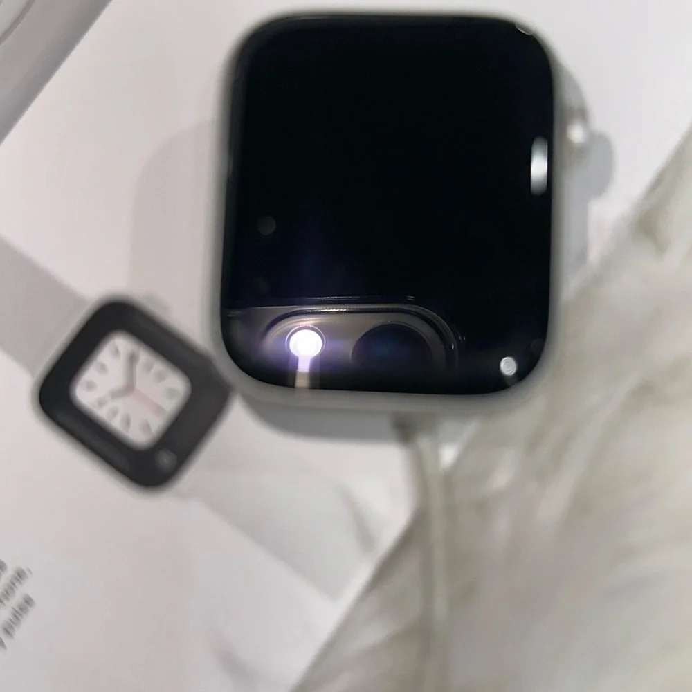 Apple Watch series 6 silver aluminum case 44mm